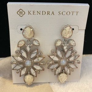 Stunning silver Kendra Scott earrings